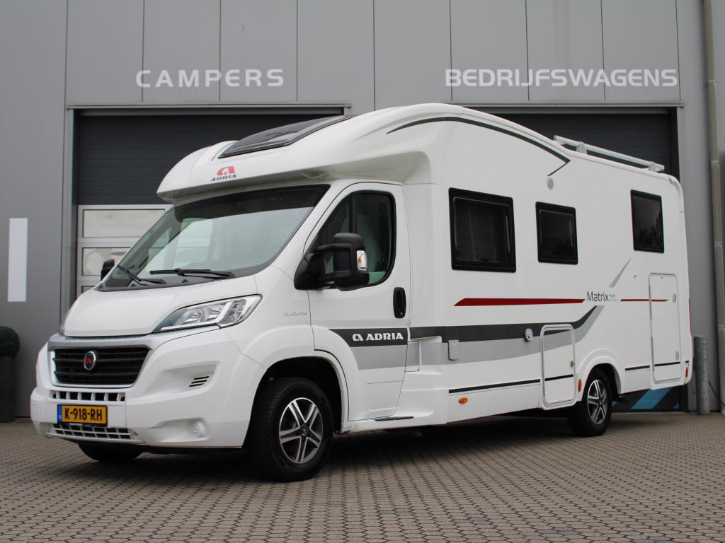 Adria Matrix Plus 670 SL Automaat Enkele Bedden 5 Persoons, Caravans en Kamperen, Campers, Automaat, Ringverwarming, Fiat, Bedrijf