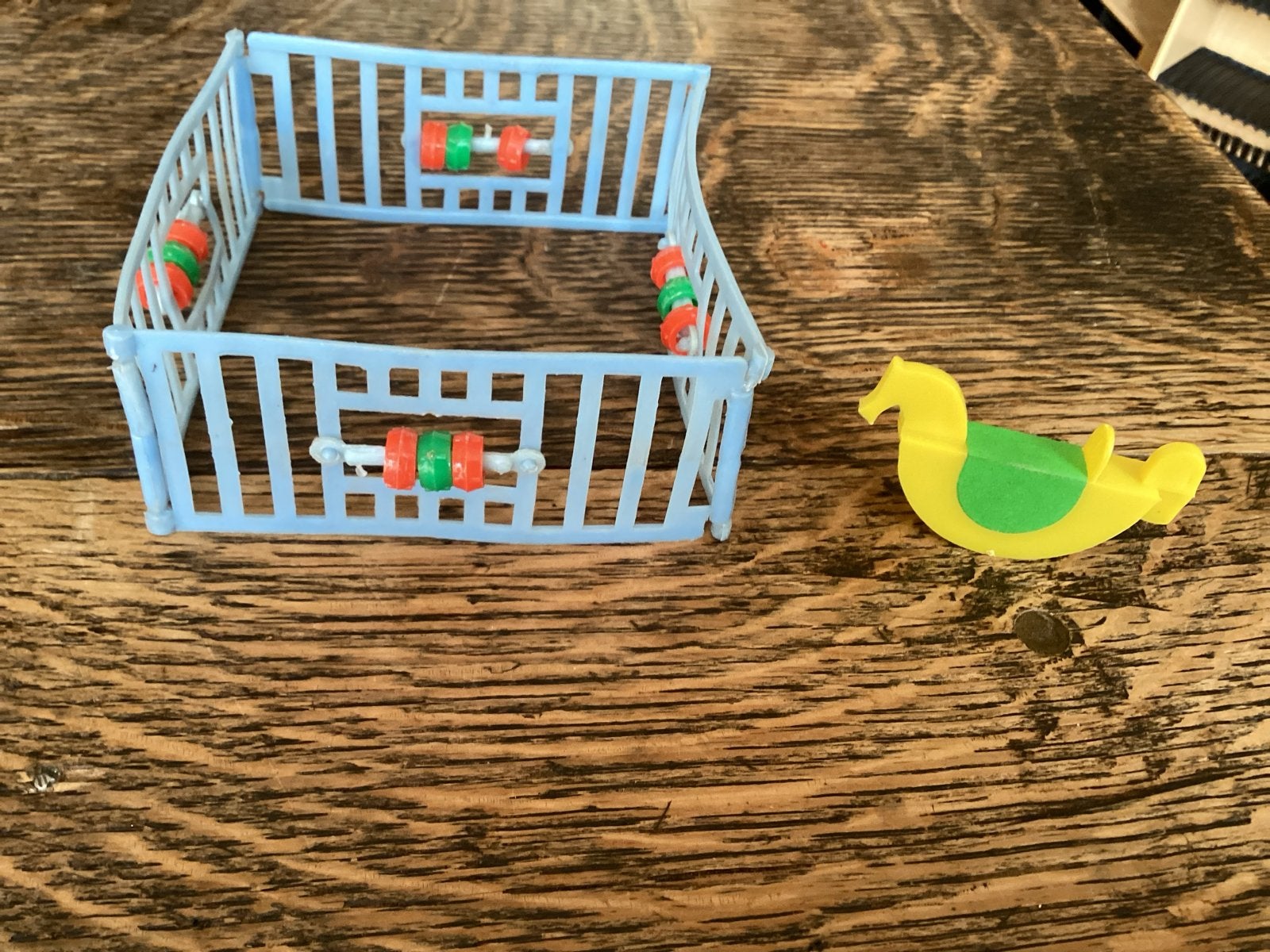 Vintage poppenbedje en badeendje € 3, Ophalen of Verzenden, Gebruikt, Meisje