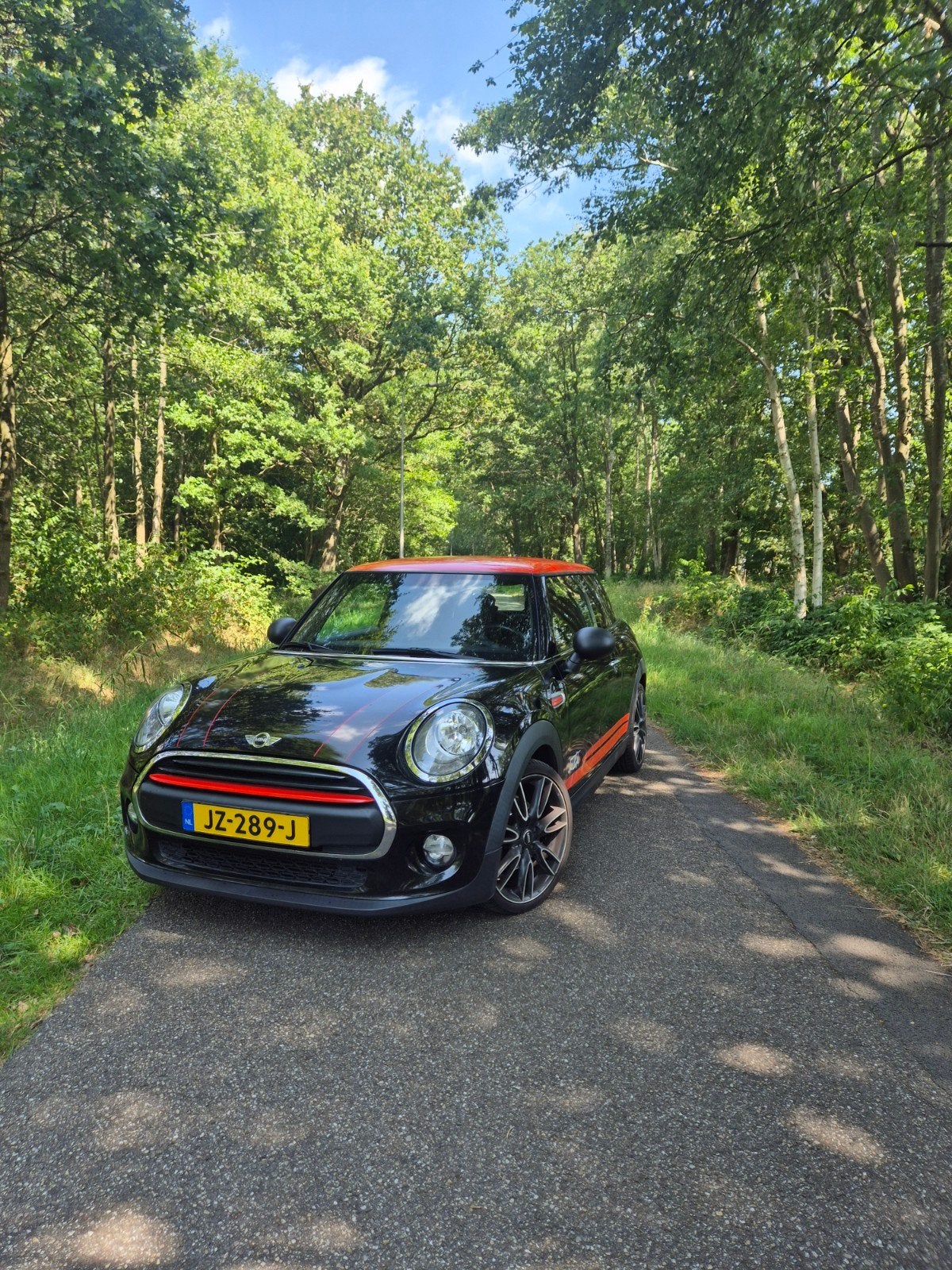 Te koop Mini Cooper, Auto's, Voorwielaandrijving, 74 pk, Zwart, 4 stoelen