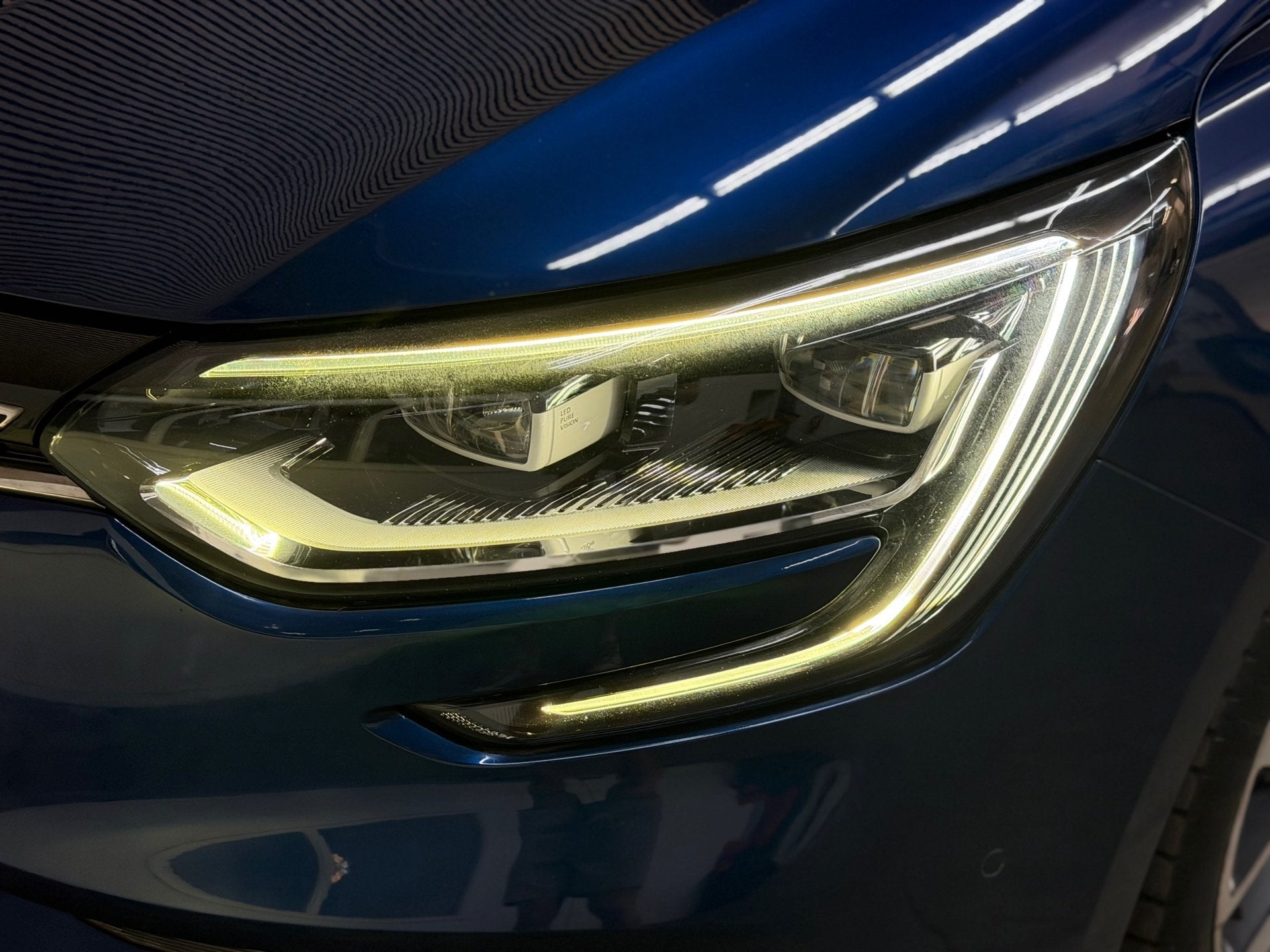Renault Mégane 1.2 TCe Bose 2016 NAP LED CAMERA LEDER NAVI, Voorwielaandrijving, Gebruikt, 4 cilinders, Blauw