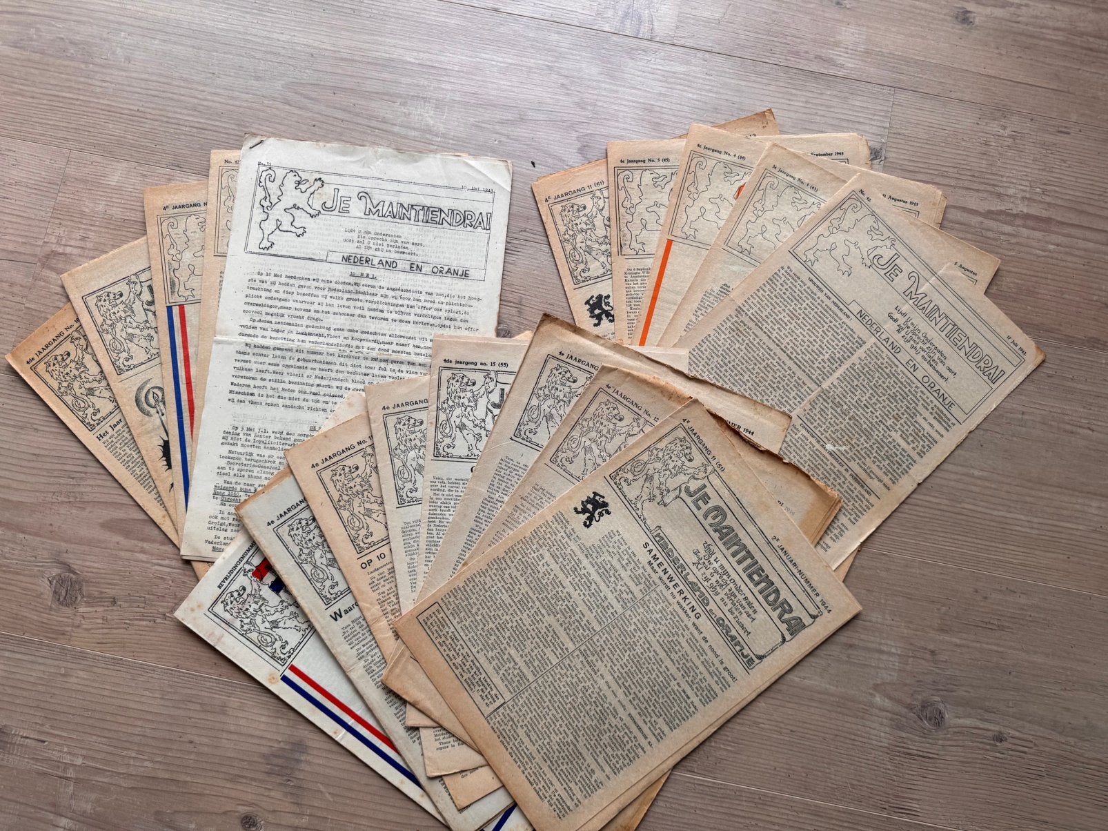 21x verzetskrant - Je Maintiendrai 1943-1944, Verzamelen, Verzenden, Overige soorten, Nederland, Boek of Tijdschrift