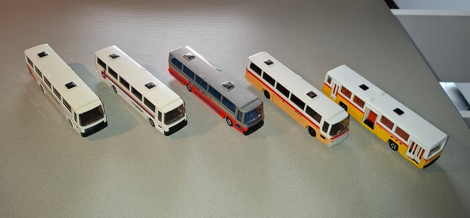 Diverse modelbussen - Verzameling van miniatuurbussen, Ophalen of Verzenden, Gebruikt