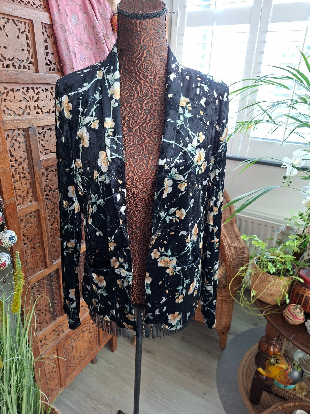 COSTES!Supermooi velvet jasje/vest zwart/mooie print M, Maat 38/40 (M), Zwart, Ophalen of Verzenden, Zo goed als nieuw
