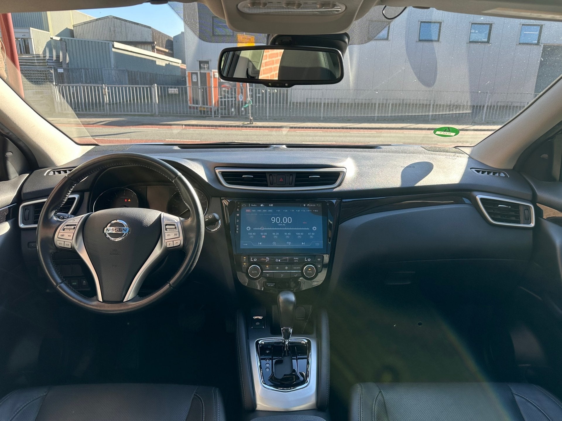 Nissan Qashqai 1.2 Tekna / Navi / Pano / Leder / Camera / PD, Euro 5, Gebruikt, 4 cilinders, 116 pk