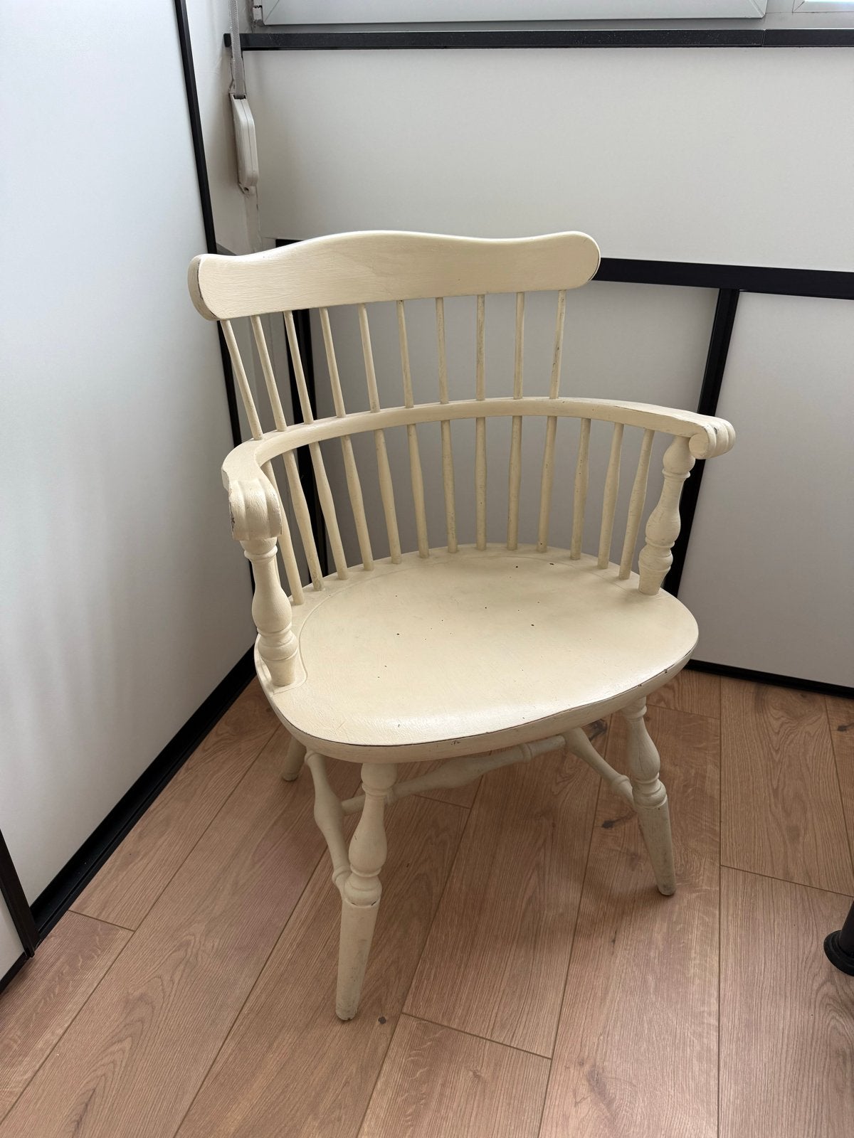 Opgeknapte oude stoel met krijtverf, Antiek en Kunst, Ophalen
