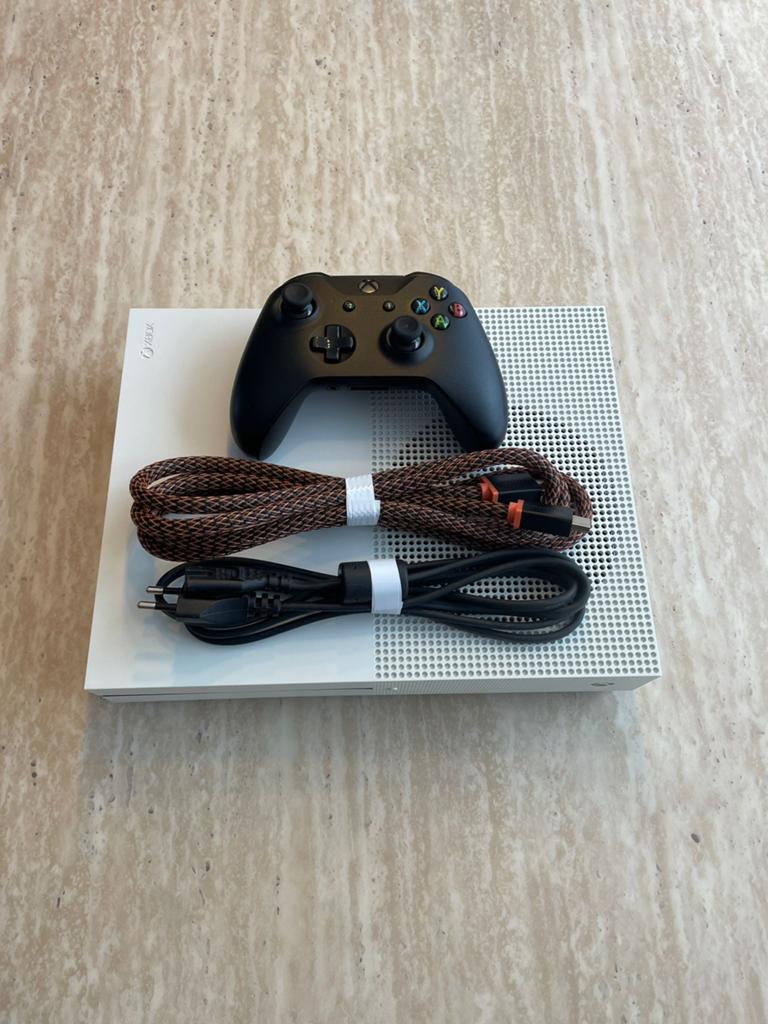 Xbox One S Moet Snel Weg, Xbox One S, Ophalen of Verzenden, Met 1 controller, Met harde schijf
