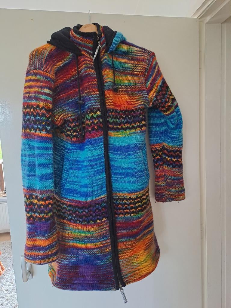 Wollen jas met kleuren! Maat L, Kleding | Dames, Jassen | Winter, Ophalen of Verzenden, Zo goed als nieuw, Maat 38/40 (M)
