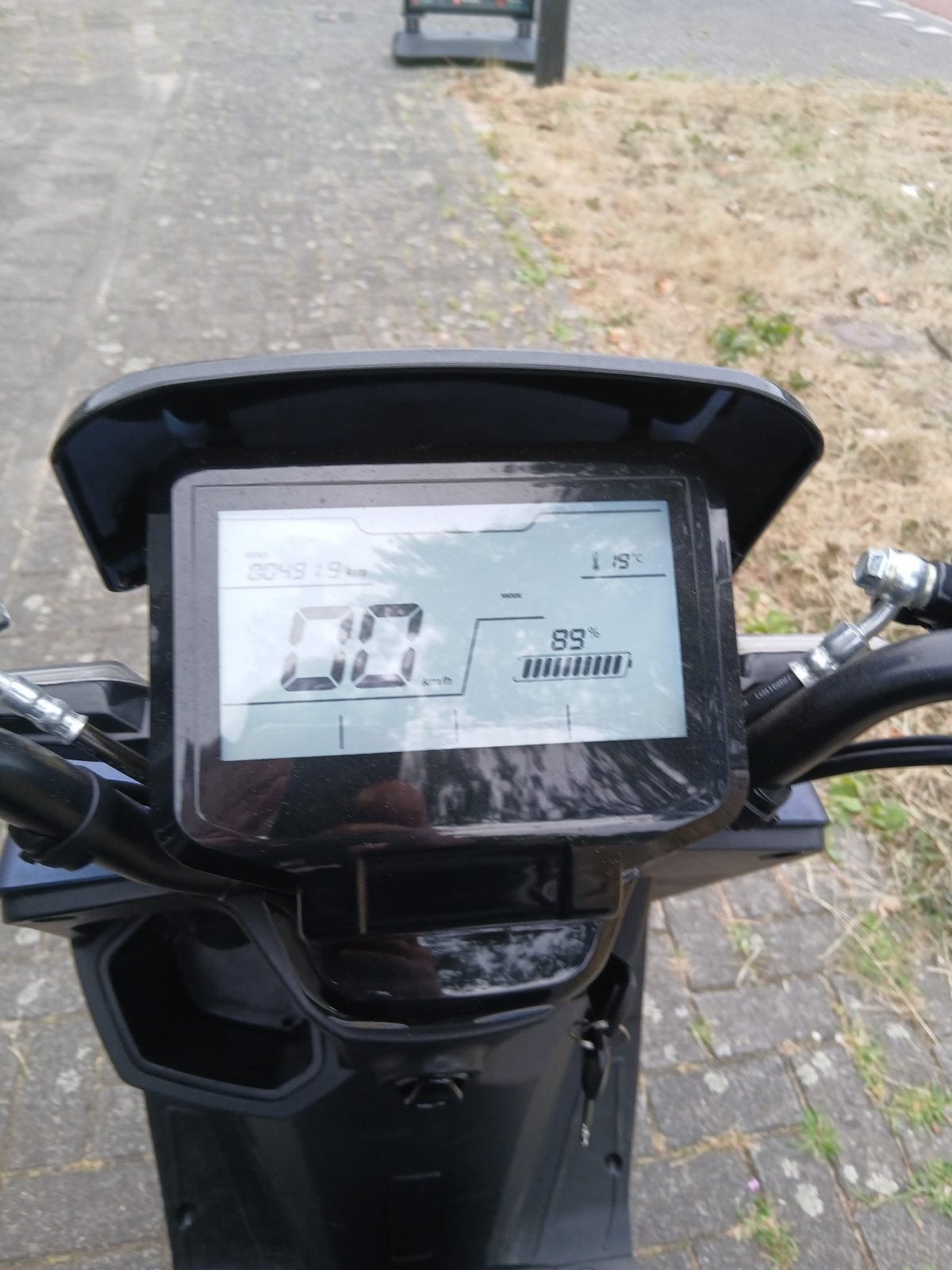 KillerBee Elektrische Scooter - Zo goed als nieuw, Fietsen en Brommers, Scooters | Overige merken, Ophalen, Maximaal 45 km/u, Elektrisch