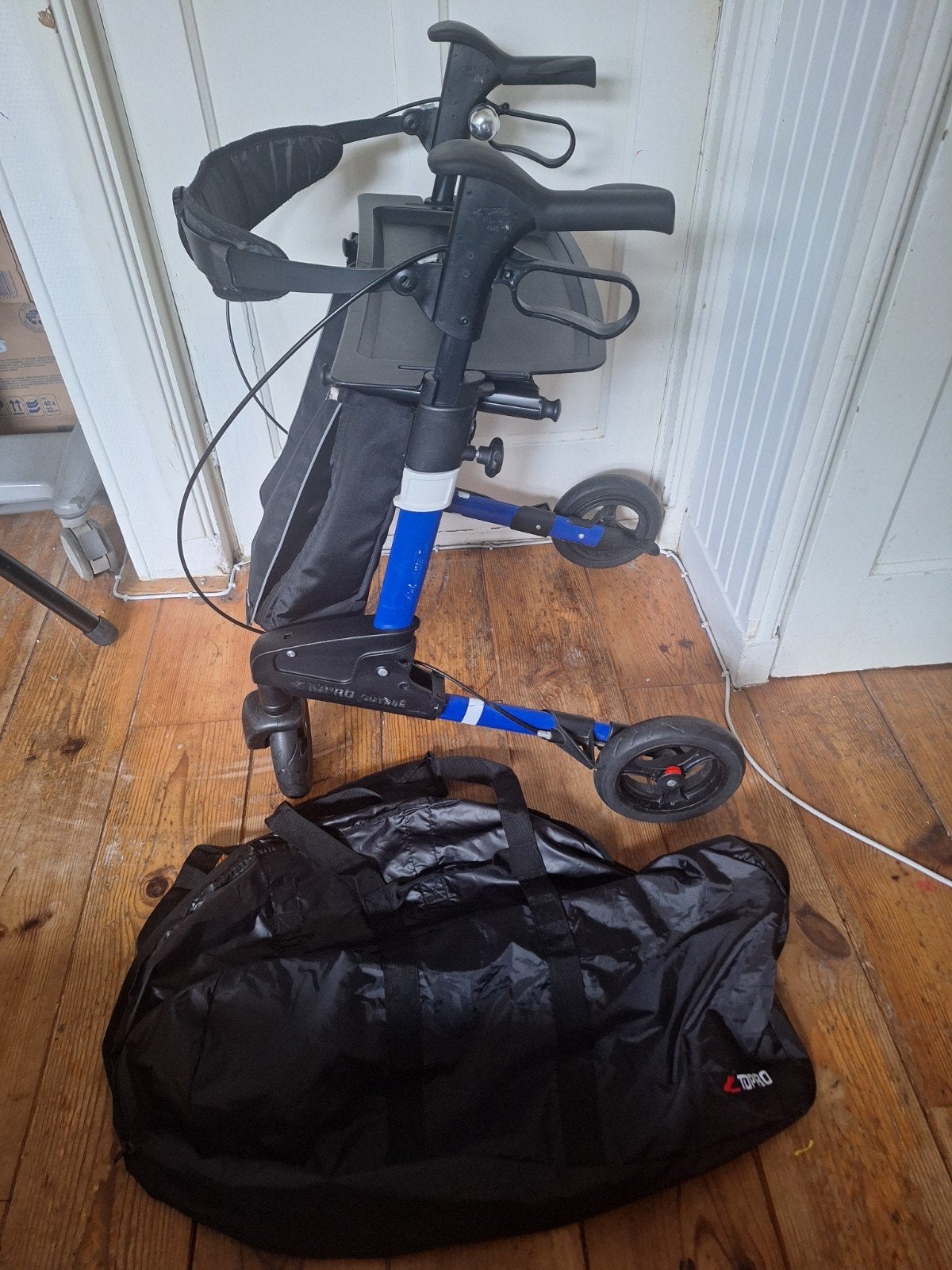 Topro Odyssé M rollator (blauw)  (nieuwprijs €500+), Diversen, Rollators, Ophalen, Opvouwbaar, Gebruikt