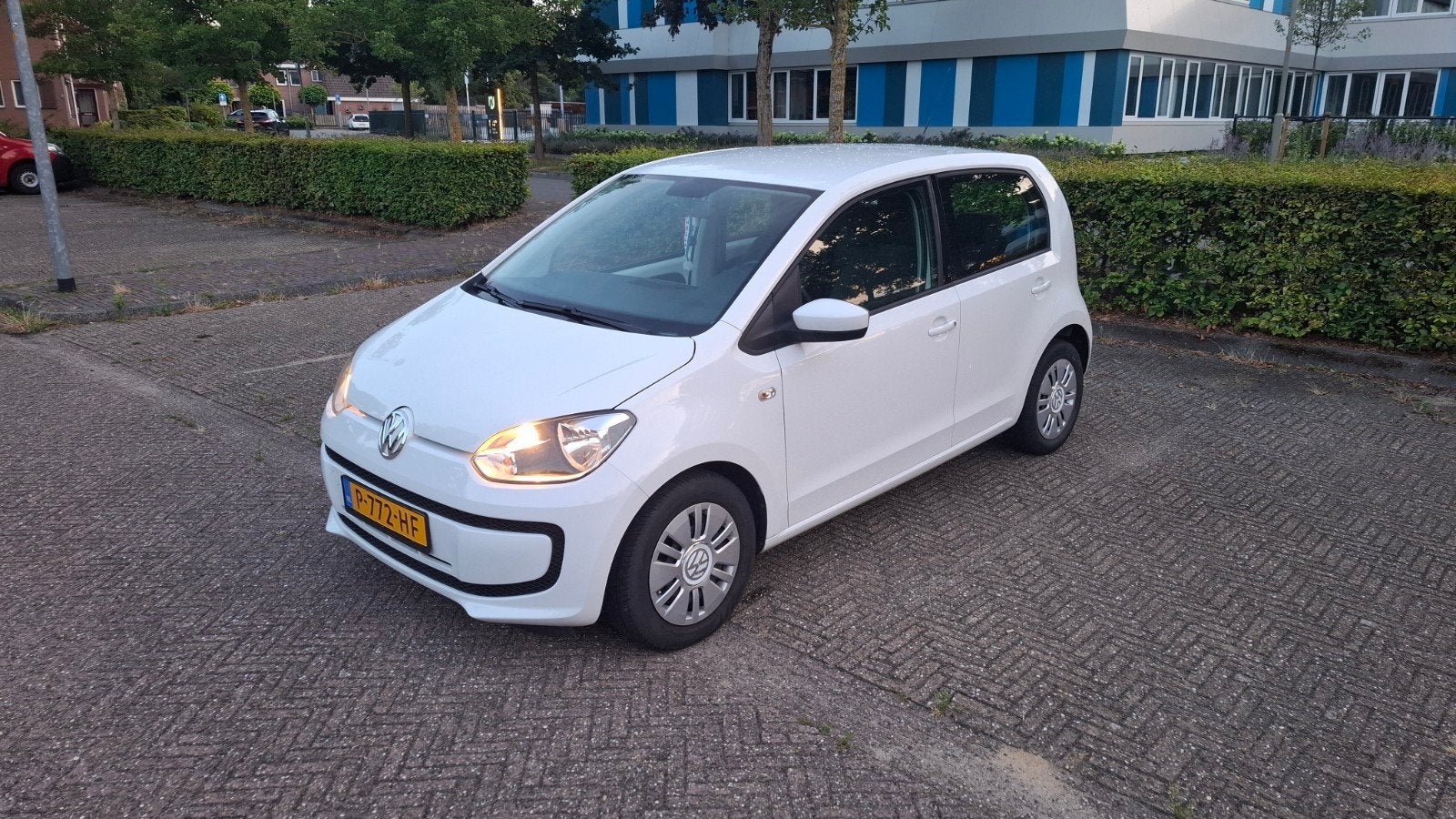 Volkswagen up! 1.0 44KW/60PK 5-DRS 2015 Wit, Auto's, Volkswagen, Voorwielaandrijving, Stof, 4 stoelen, Wit