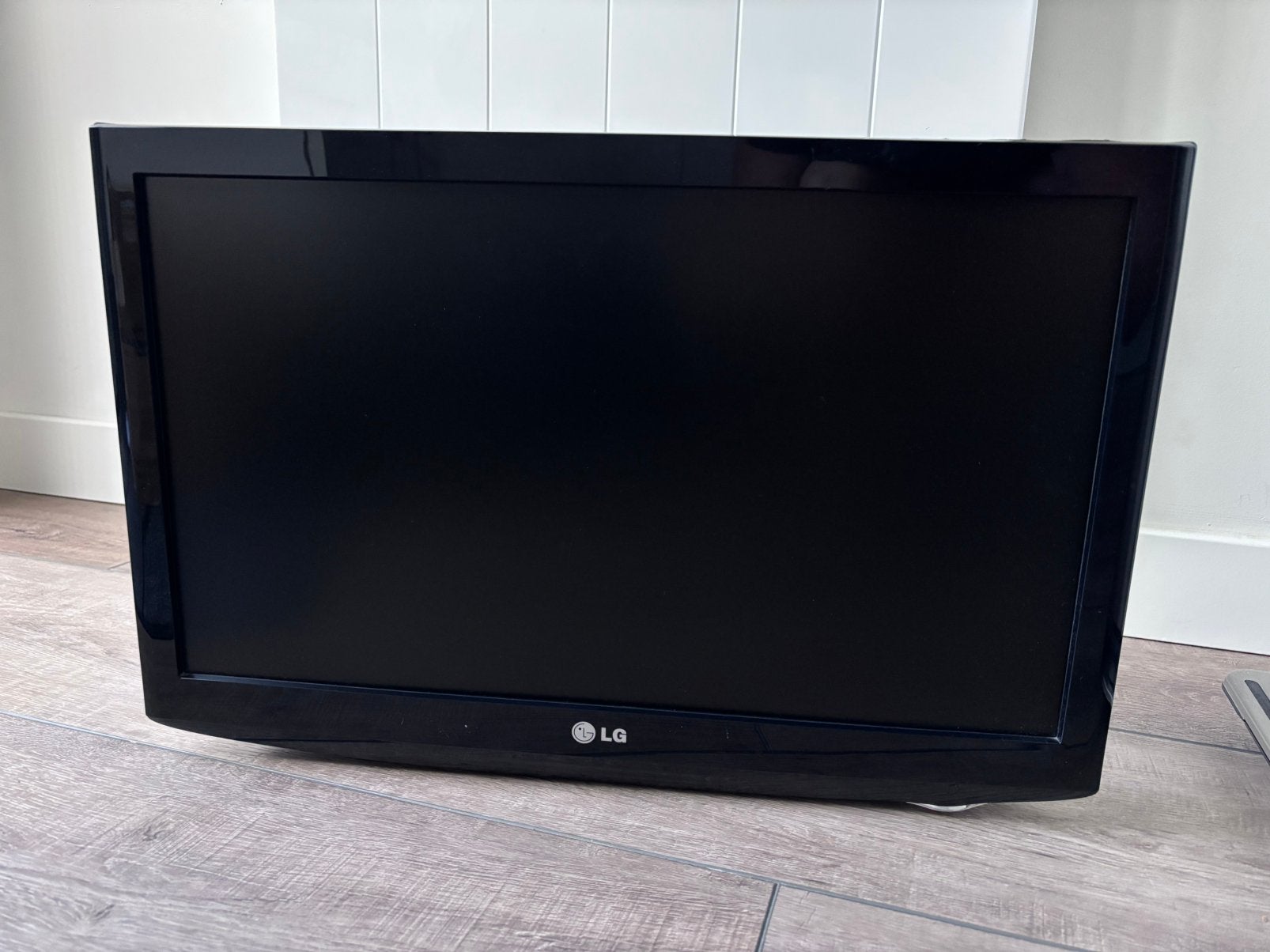 LG 22 inch LCD TV – werkt nog perfect!, Ophalen, Gebruikt, 50 Hz, 40 tot 60 cm