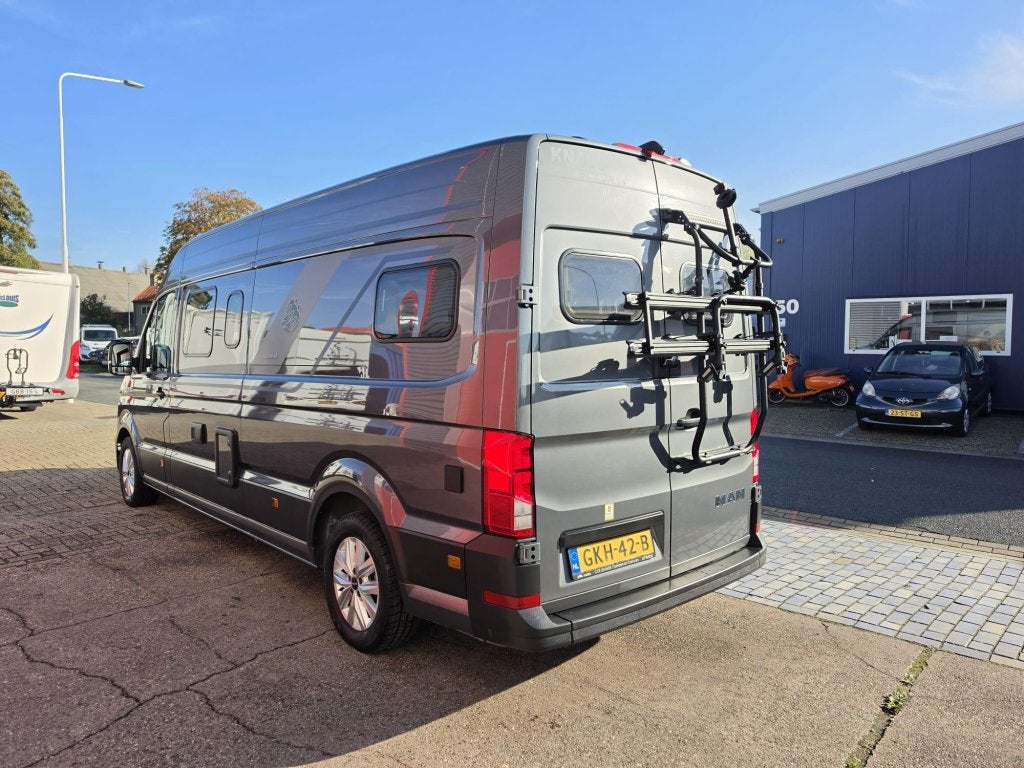 Knaus BoxDrive 680 ME Off Grid, Bom vol, Lithium,Zonnepaneel, Caravans en Kamperen, Buscamper of Camperbus, Elektrische ramen