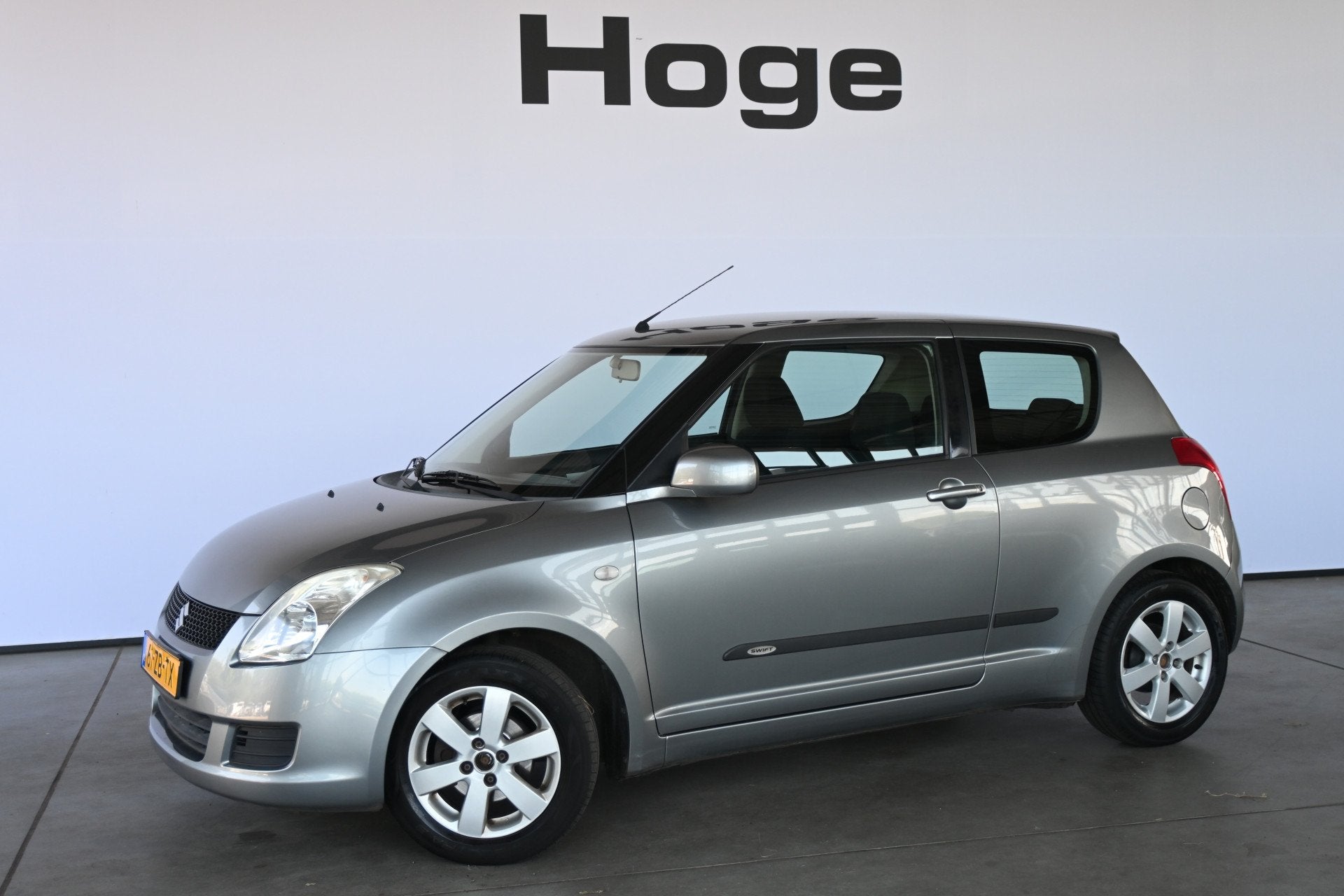 Suzuki Swift 1.3 Cool NAP! Airco Trekhaak Elektrisch Pakket!, Auto's, Stof, Gebruikt, Met garantie (alle), 400 kg