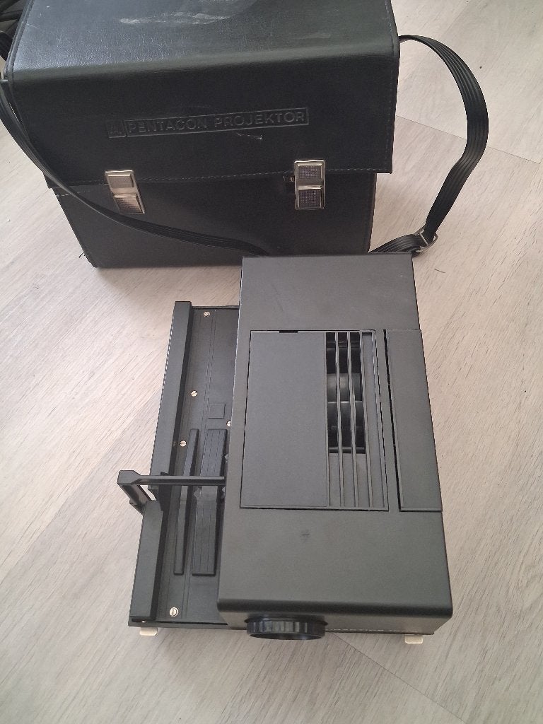 Diaprojector Practica 150A, Ophalen of Verzenden, Gebruikt