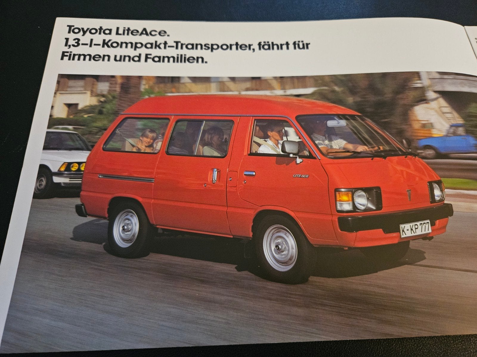 Brochure Toyota LiteAce 1981, Ophalen of Verzenden, Zo goed als nieuw, Toyota