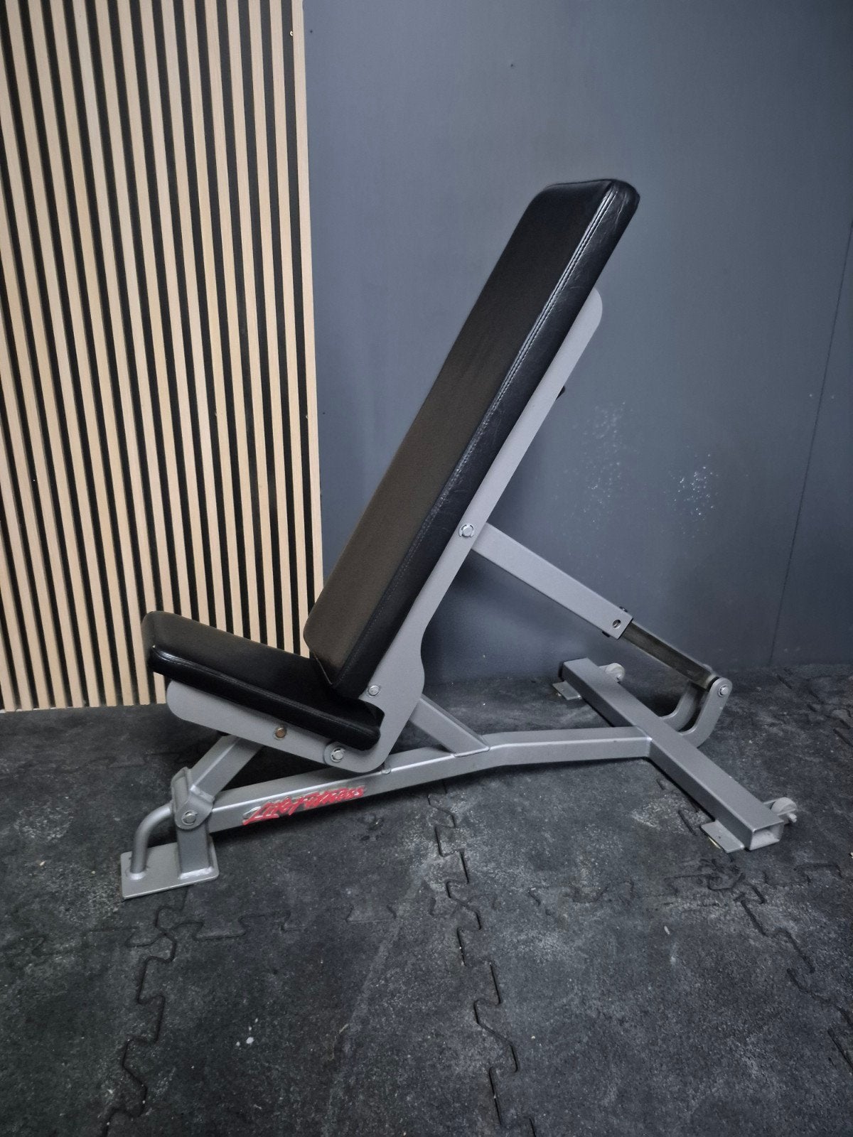 Life fitness verstelbare Trainingsbank – Professionele bench, Sport en Fitness, Ophalen of Verzenden, Zo goed als nieuw, Fitnessbank