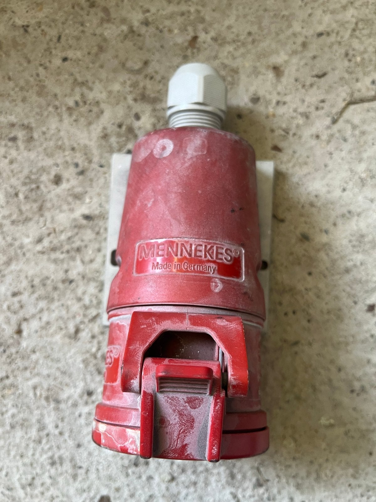 Mennekes CEE Stekker Rood - Made in Germany, Ophalen of Verzenden, Gebruikt, Stekker