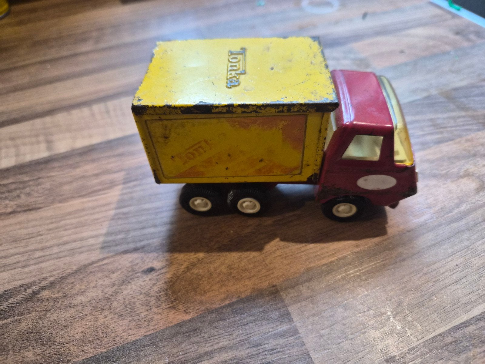 Vintage Tonka kiepwagen - rood en geel, Kinderen en Baby's, Speelgoed | Speelgoedvoertuigen, Ophalen of Verzenden, Gebruikt