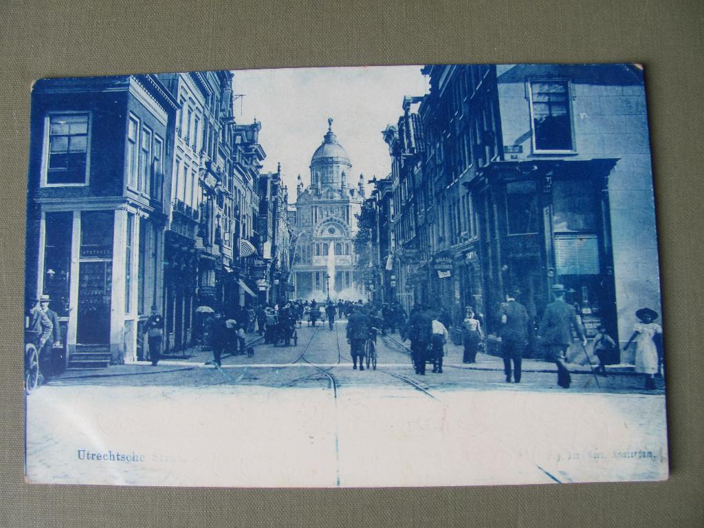 Amsterdam, Utrechtsche Straat, zeer levendig, Ophalen of Verzenden, Voor 1920, Gelopen, Noord-Holland