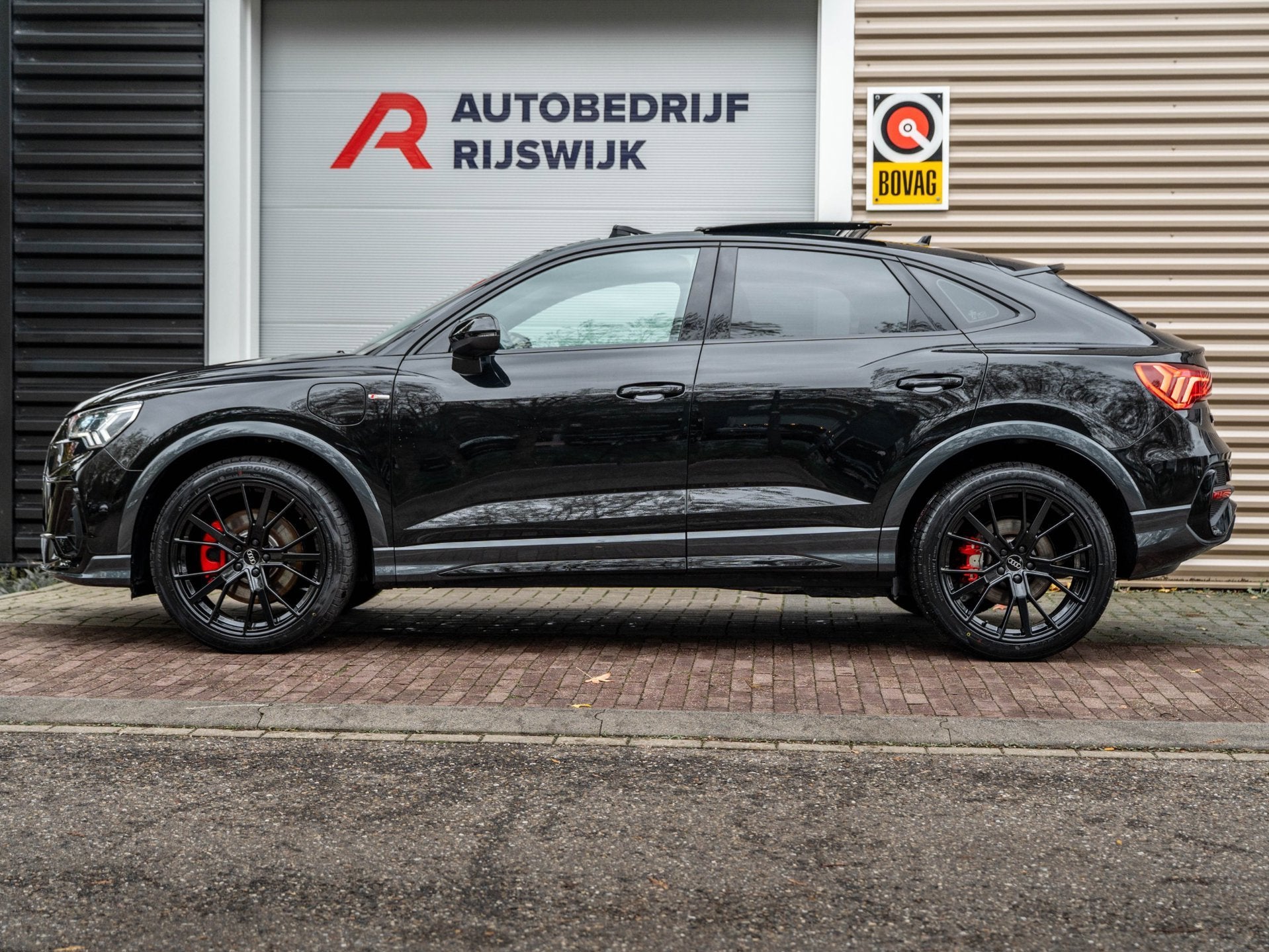 Audi Q3 Sportback 45 TFSI e S Edition Pano/Sfeer/Camera/Appl, Auto's, Dealer onderhouden, Parkeerassistent, Gebruikt, Euro 6