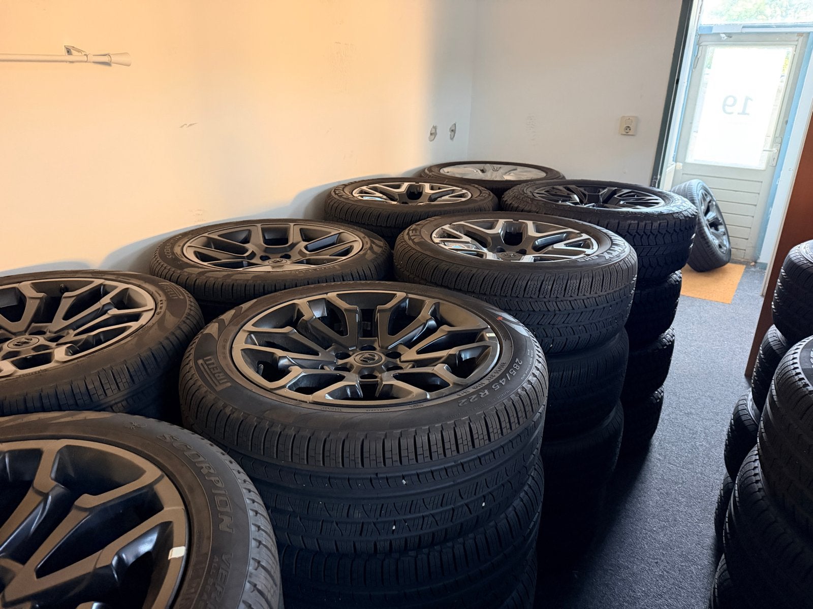 Nieuwe velgensets Dodge Ram 2019+, Auto-onderdelen, Bestelwagen, 285 mm, Banden en Velgen, Nieuw