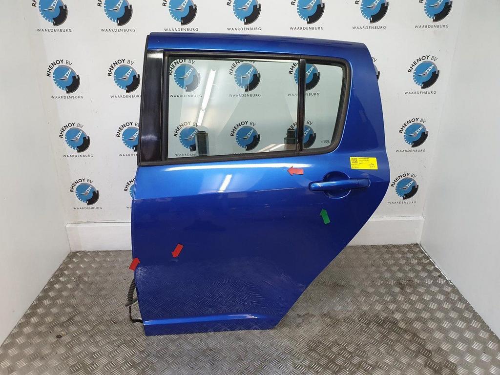 SUZUKI SWIFT 1.5 16V Exclusive PORTIER LA  2005, Gebruikt, Deur, Ophalen of Verzenden, Achter