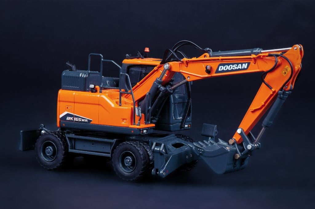 Doosan DX165WR-7, Hobby en Vrije tijd, Modelauto's | 1:50, Ophalen of Verzenden, Nieuw, Hijskraan, Tractor of Landbouw, Overige merken