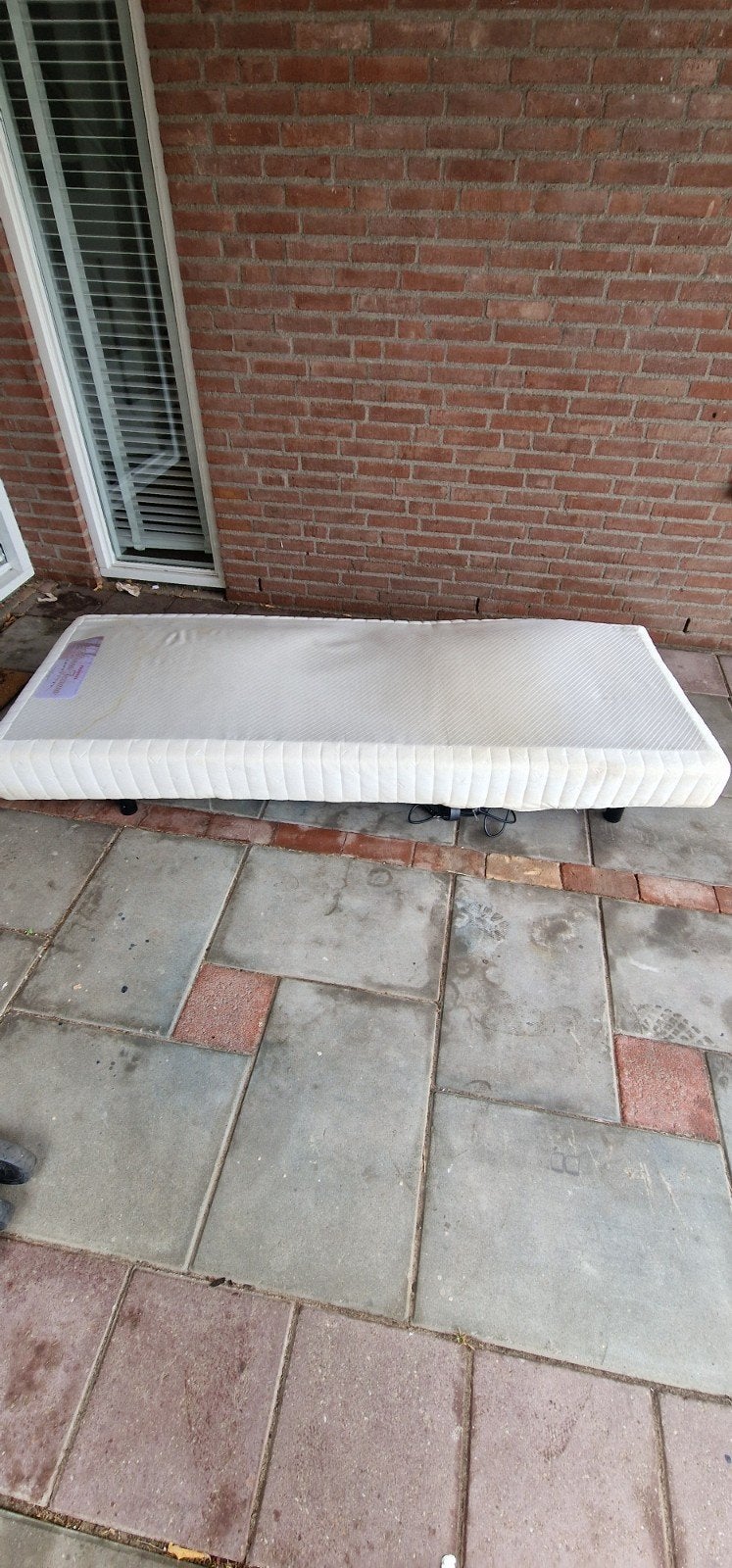 Gratis elektriche Norma Linea Ferrara Boxspring - Eenpers, Ophalen, Gebruikt, 90 cm, Eenpersoons