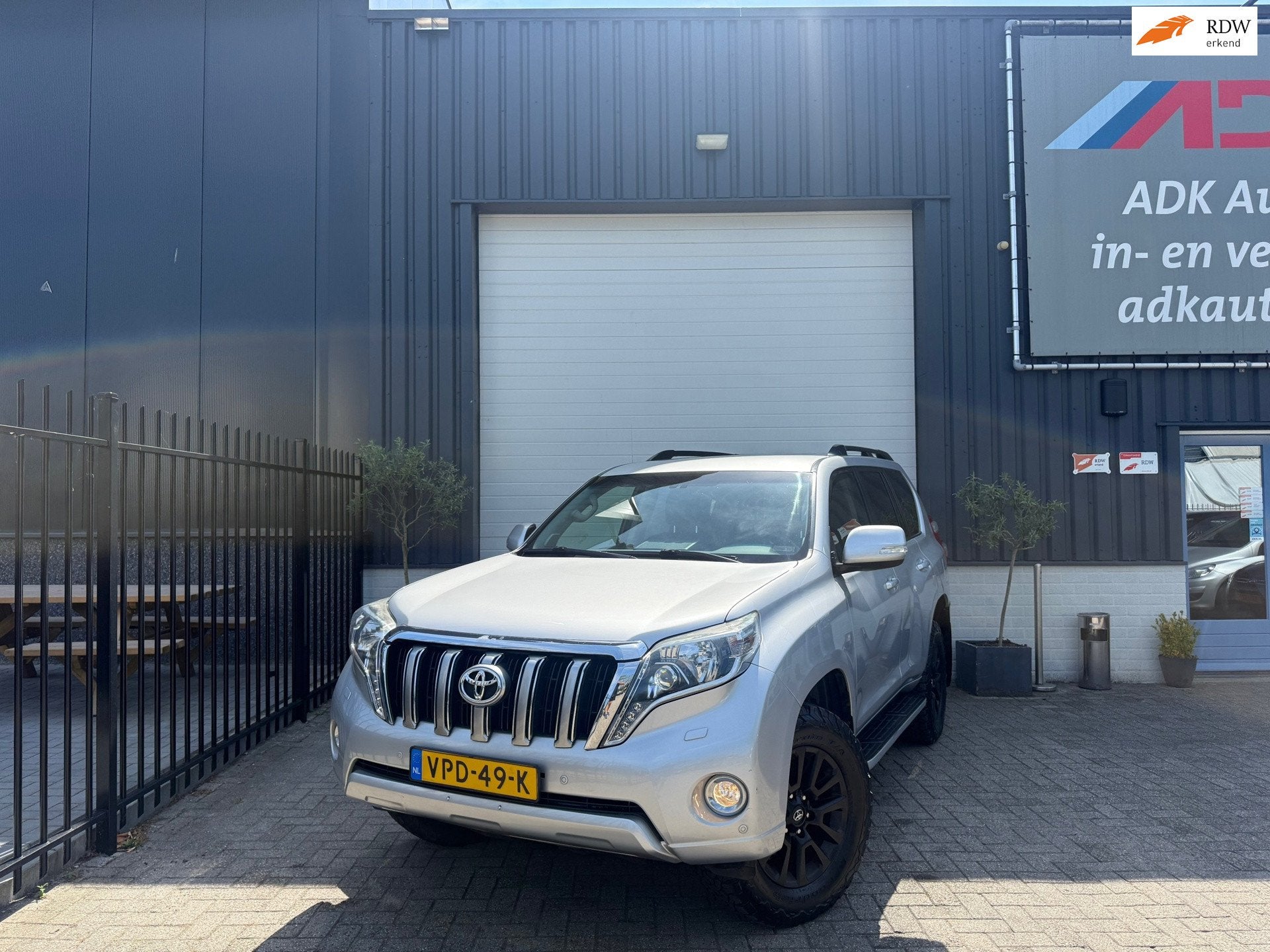 Toyota Land Cruiser 3.0 D-4D-F VX High Roof Window Van EX BT, Auto's, Euro 5, Gebruikt, Zwart, Leder