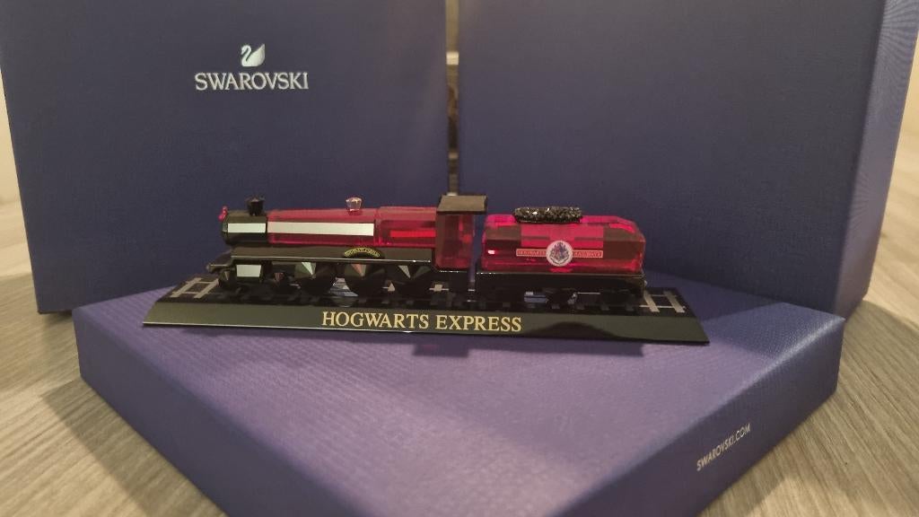 Swarovski Harry Potter The Hogwarts Express! NIEUW!, Verzamelen, Swarovski, Ophalen of Verzenden, Nieuw, Figuurtje