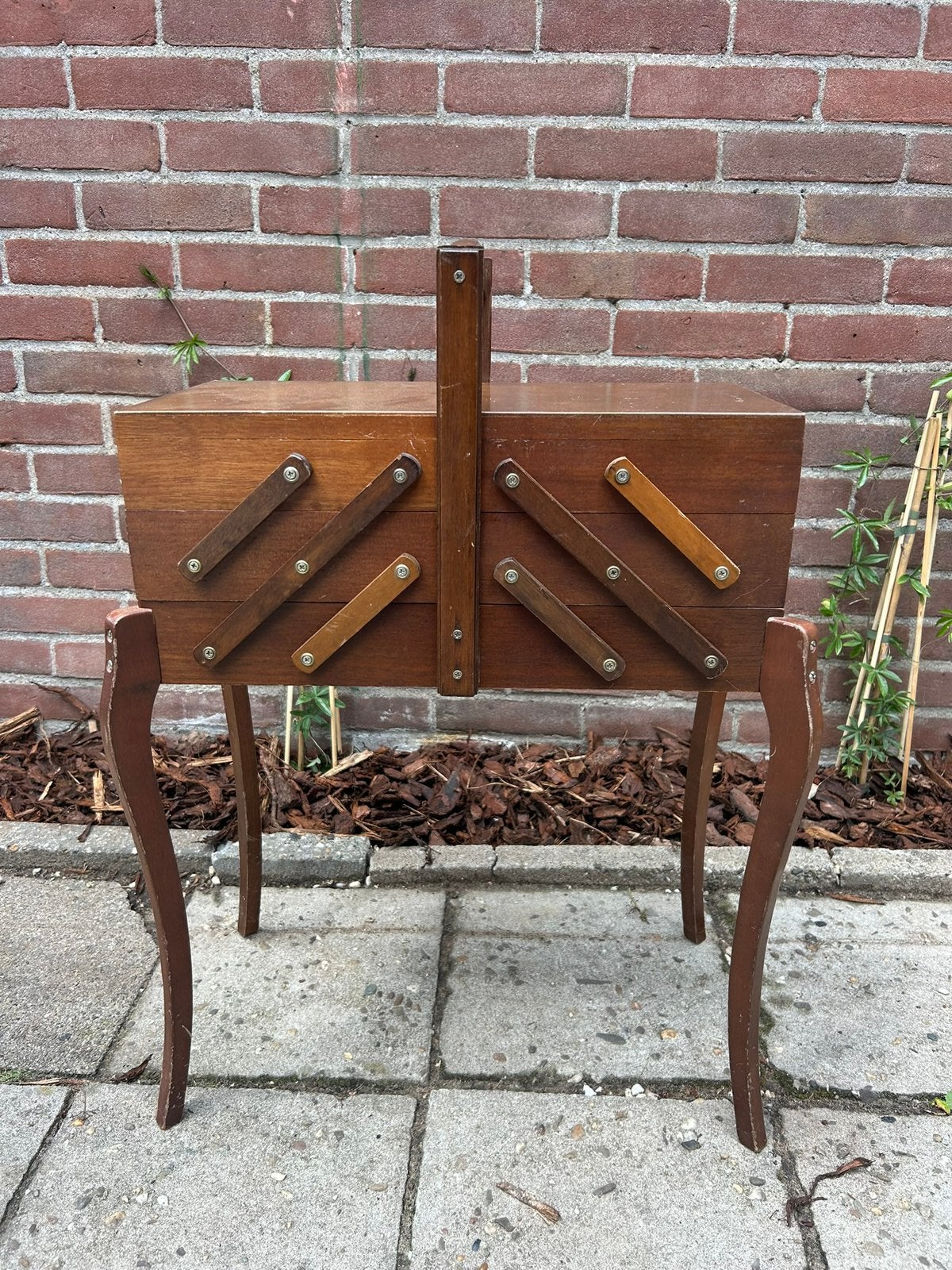 Mooie grote uitklapbare naaidoos, Ophalen of Verzenden, Huis en Inrichting