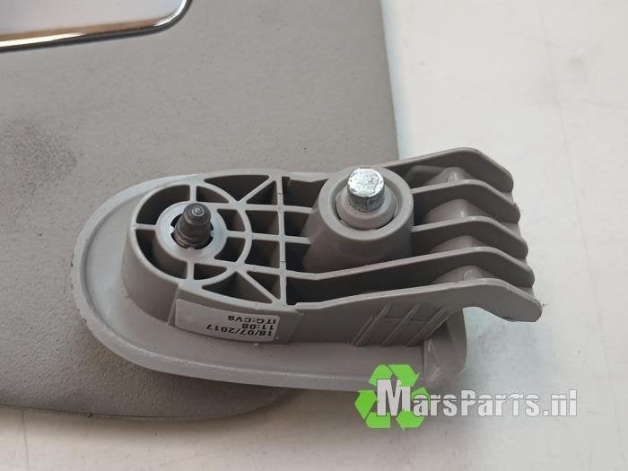 Zonneklep van een Renault Trafic, Gebruikt, -, Renault, -