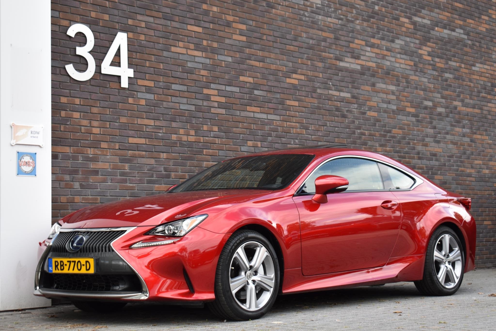 Lexus RC 300h Business Line Pro, Gebruikt, 4 stoelen, Origineel Nederlands, Bedrijf
