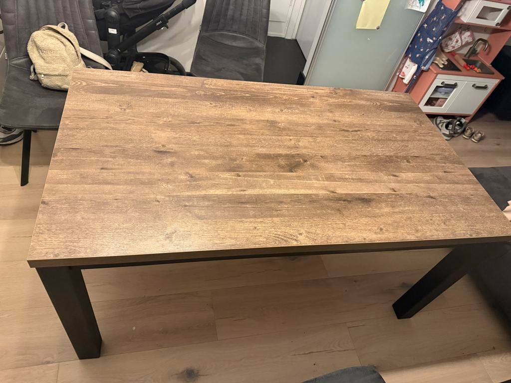 Eettafel met houtlook blad en zwart metalen onderstel, Ophalen, Gebruikt, 100 tot 150 cm, 50 tot 100 cm