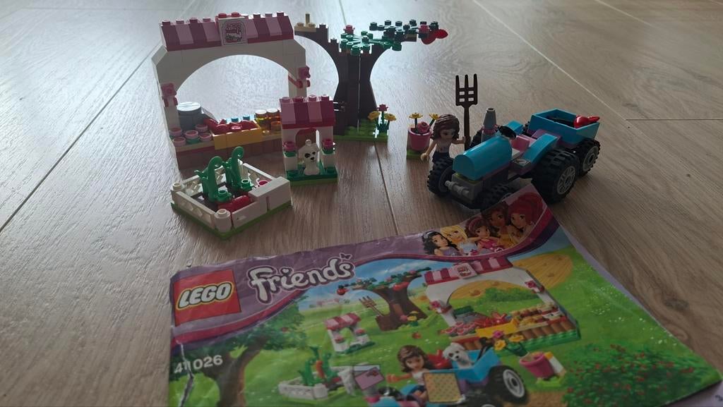 Lego Friends Mia's Biologische Voedselkraam 41026, Ophalen of Verzenden, Zo goed als nieuw, Complete set, Lego