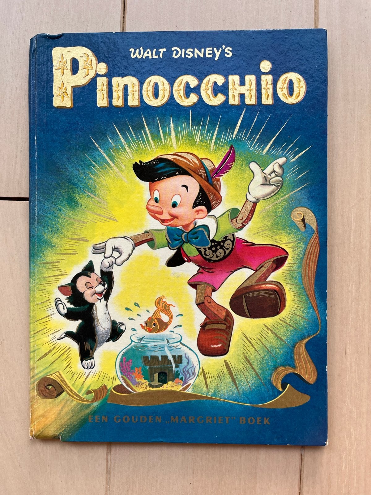 Walt Disney's Pinocchio - Een Gouden Margriet Boek, Ophalen of Verzenden, Gelezen, Sprookjes