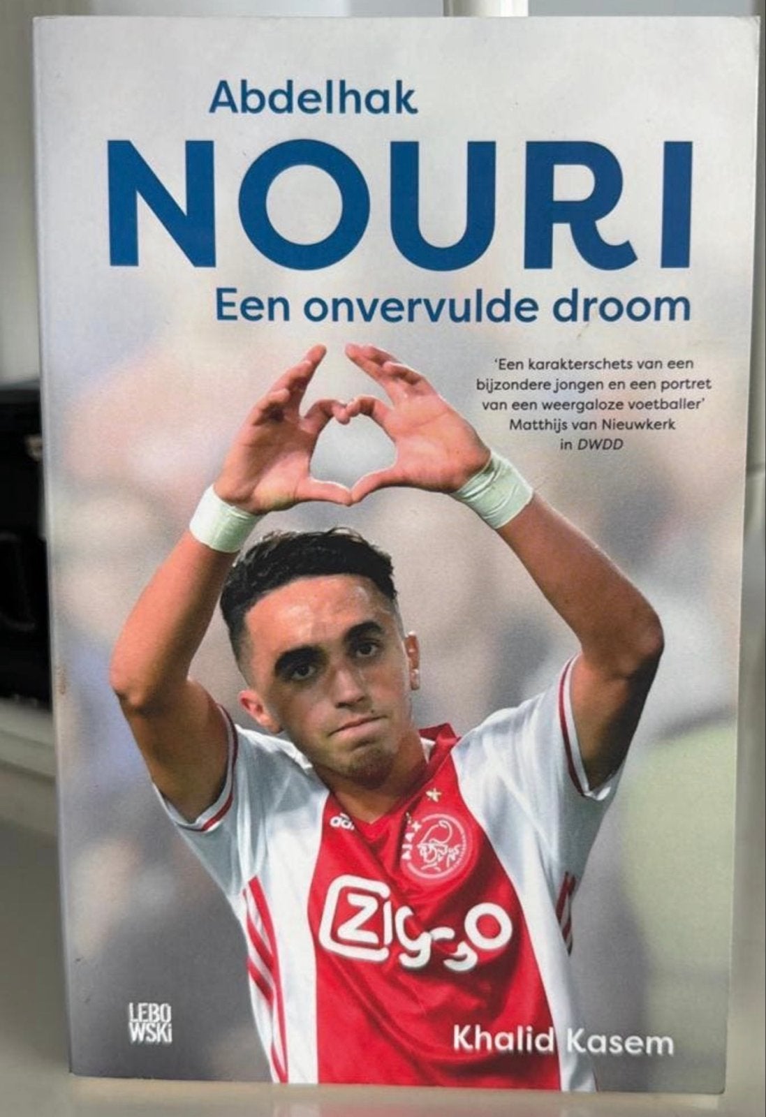 Abdelhak Nouri: Een onvervulde droom - Boek ajax voetbal, Ophalen of Verzenden, Gelezen, Overige sporten