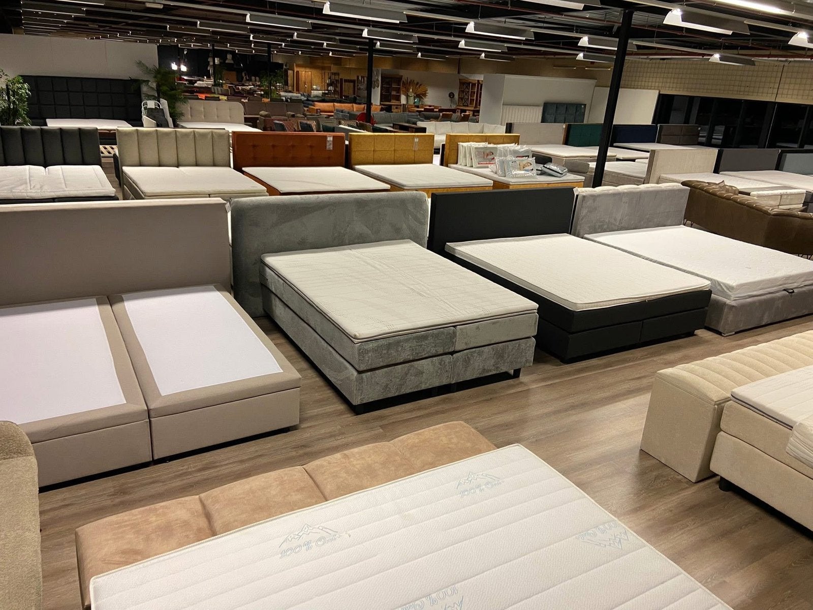 Nieuwe boxspring vanaf €500,- direct leverbaar - 140 160 180, Ophalen, Demeubelbox@outlook.com, Boxspring bed 140x200 160x200 180x200 200x200 180x210 160x210