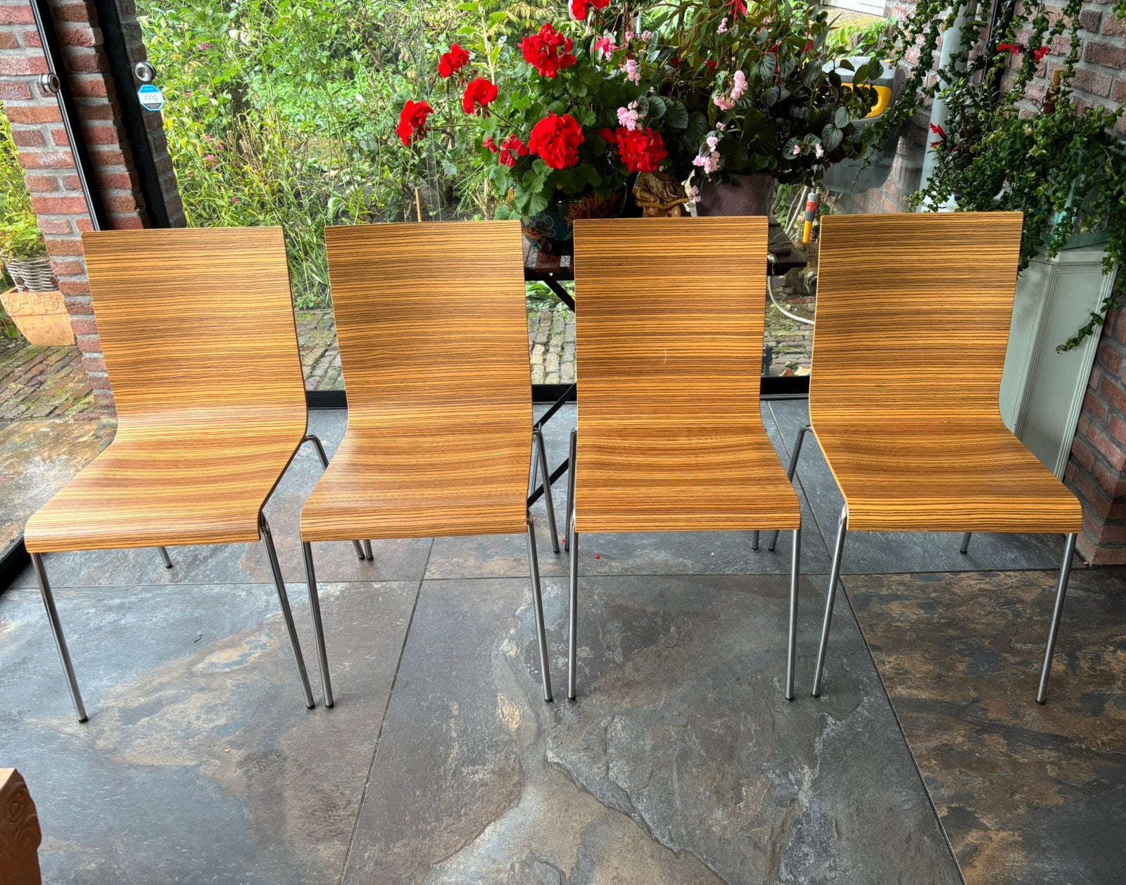Set van 4 Pedrali Kuadra 1321 designstoelen– Zebrano /Italy, Modern design, Overige kleuren, Ophalen of Verzenden, Zo goed als nieuw