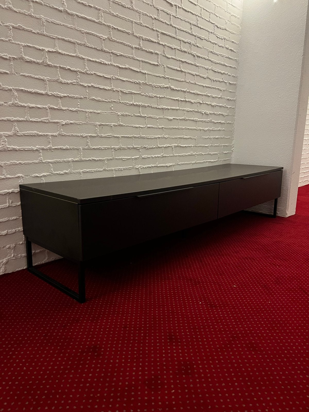 Donkergrijs TV-meubel Leen Bakker 190cm breed, Ophalen, Gebruikt, 150 tot 200 cm, Minder dan 100 cm