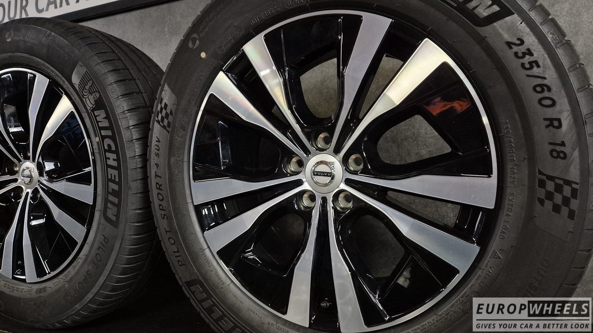 18 Inch Volvo XC60 XC90 Michelin 235 60 18 NIEUW Zomerbanden, Auto-onderdelen, Banden en Velgen, 18 inch, Gebruikt, -, -