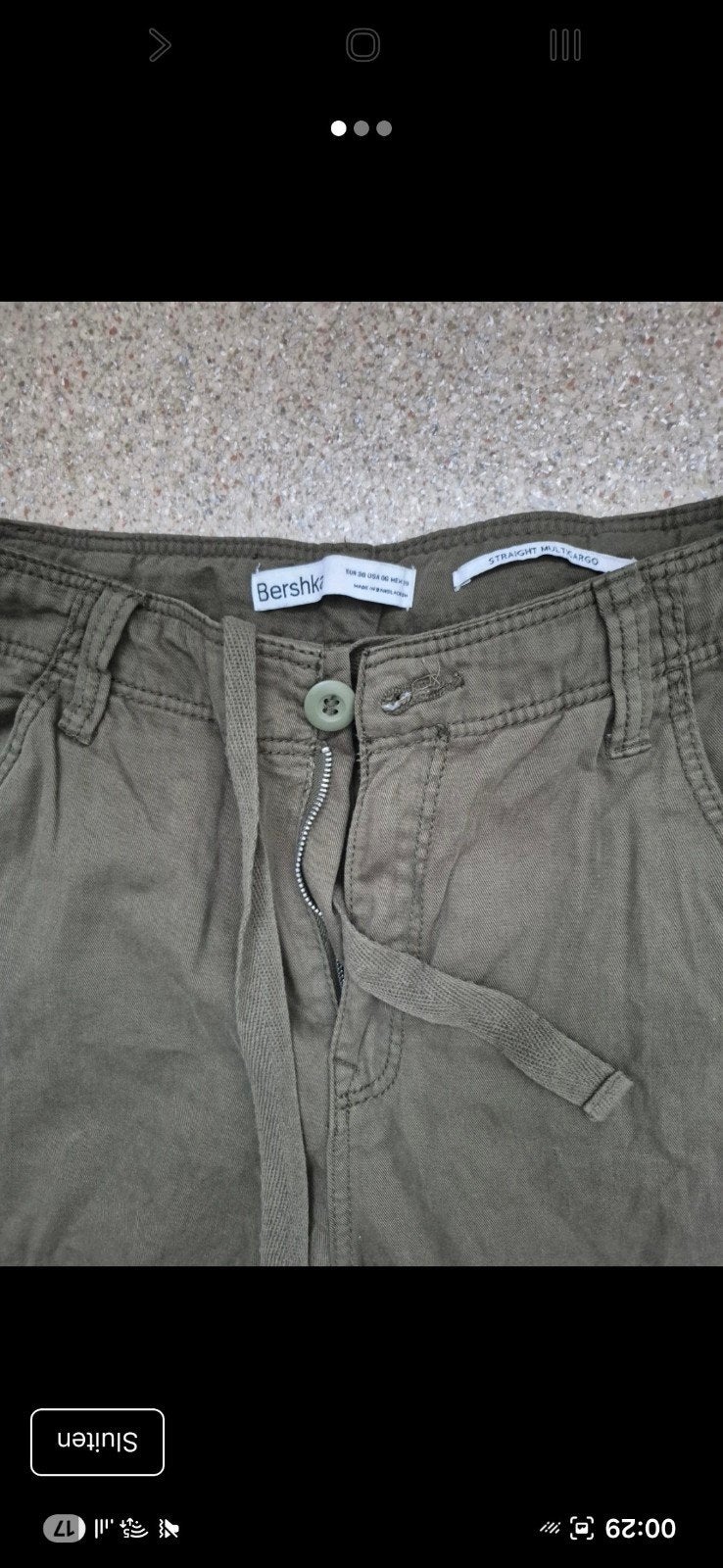 Bershka Straight Multicargo Broek - Maat m, Maat 38/40 (M), Zo goed als nieuw, Lang, Groen