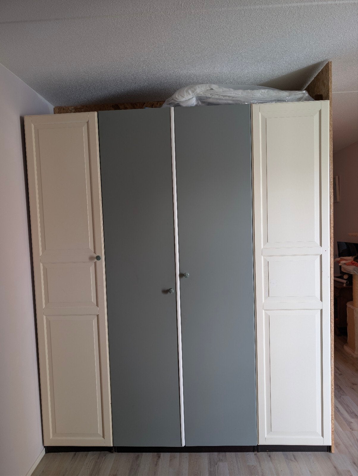 DEUREN 2x wit GEEN hele kast!!, Huis en Inrichting, Ophalen, 200 cm of meer, 50 tot 100 cm, 25 tot 50 cm