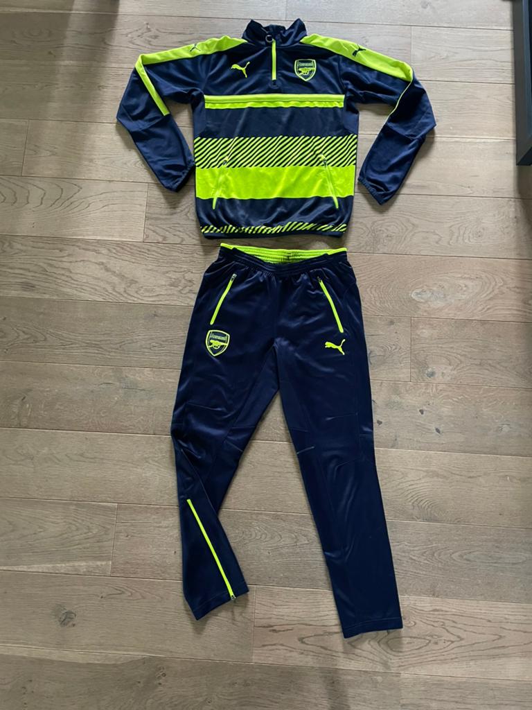 Arsenal trainingspak, Ophalen of Verzenden, Zo goed als nieuw, Maat 46 (S) of kleiner, Voetbal