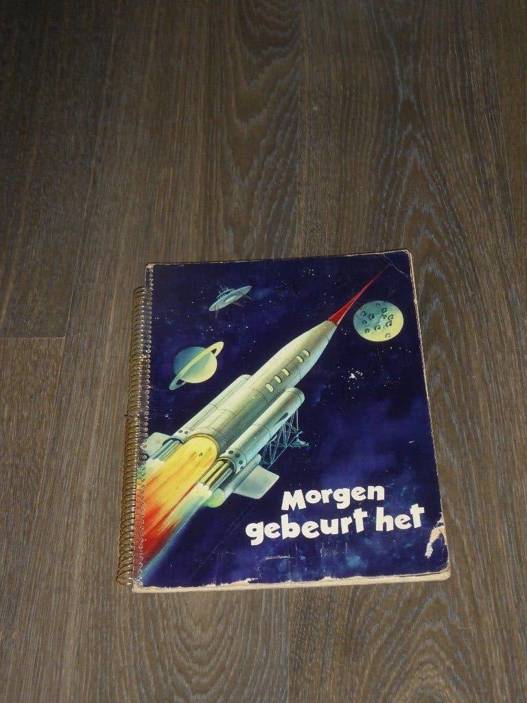 Morgen gebeurt het (1959), Ophalen of Verzenden, Gelezen, Mies Bouhuys, Plaatjesalbum