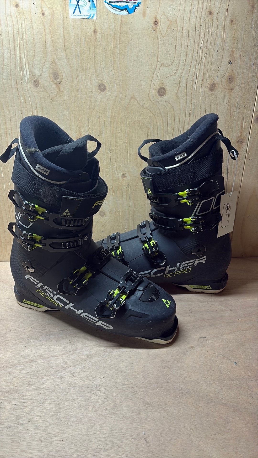 Fischer RC Pro 100 skischoenen – maat 47 – Mondo 30, Fischer, 100 tot 140 cm, Schoenen, Ophalen of Verzenden