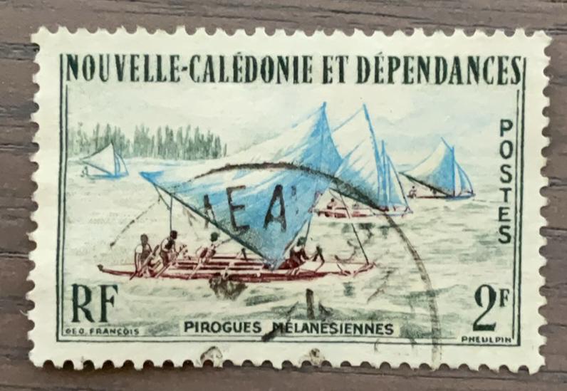 Nieuw Caledonië - zeilboot, Ophalen of Verzenden, Gestempeld