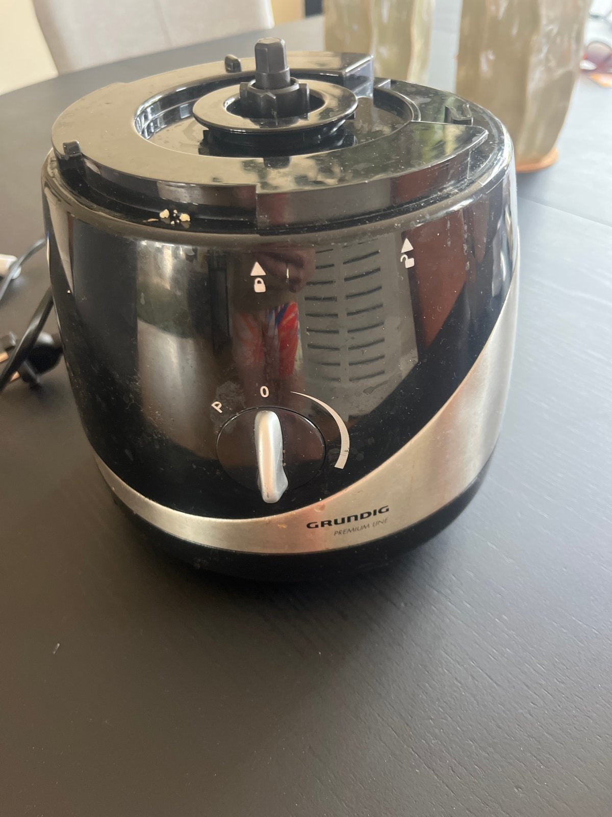 Grundig UM 5040 Keukenmachine accessoires, 1 tot 2 liter, Ophalen of Verzenden, Gebruikt, 2 snelheden