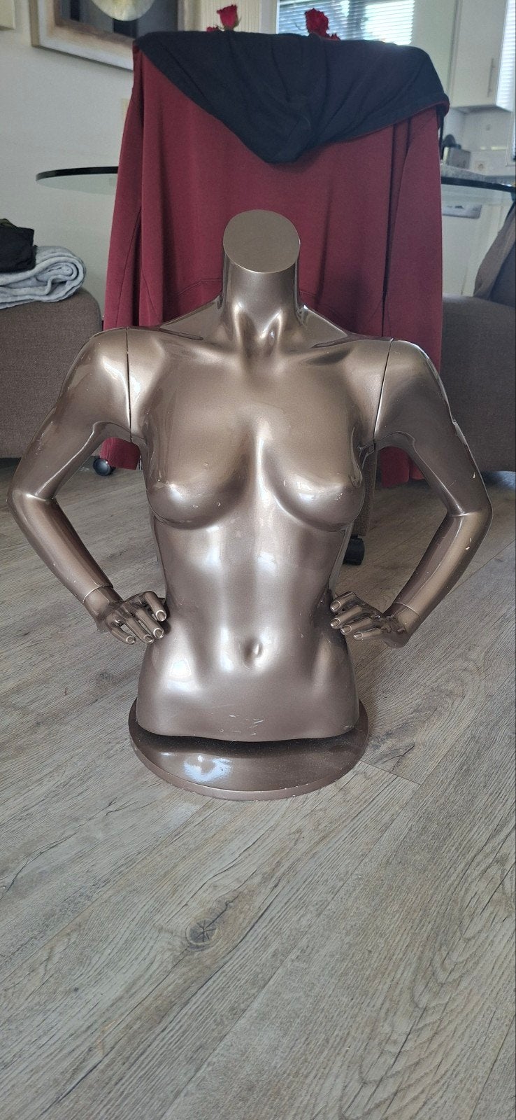 Paspop (torso) van harde kunststof op draaivoet. H66cm, Ophalen, Gebruikt, Paspop