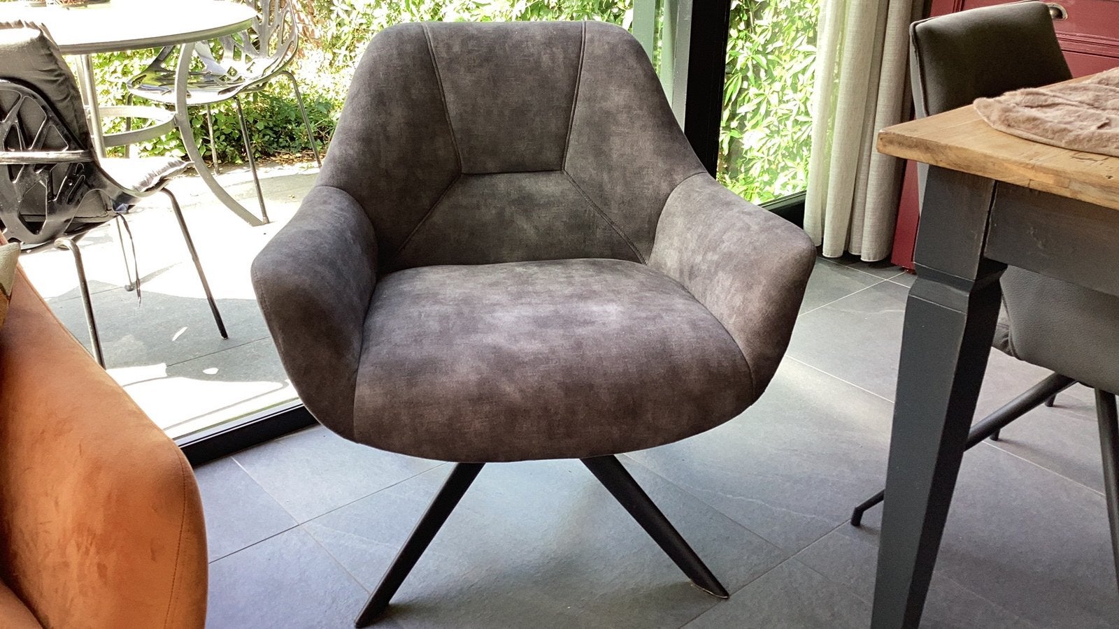 Loungestoel,fauteuil, velvet,kruispoot, Huis en Inrichting, Fauteuils, Ophalen, Gebruikt, 75 tot 100 cm, Moderne loungestoel